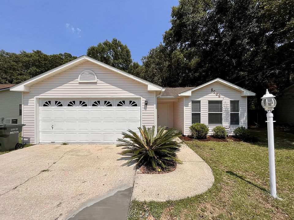 1st image of 5908 Savannah Dr