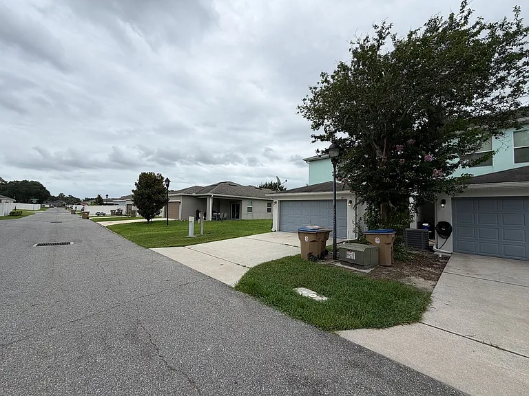 2411 Grasmere View Pkwy N — Photo 8