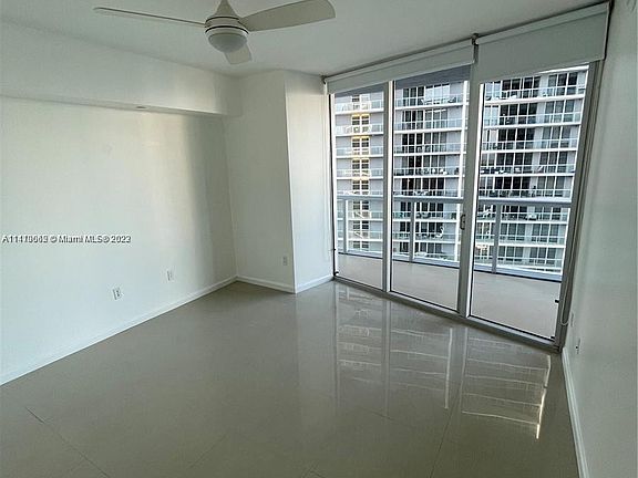 4th image of 495 Brickell Ave APT 3507
