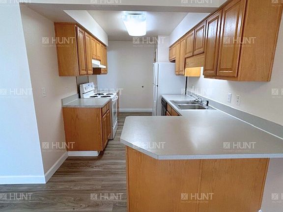 3rd image of 6657I W Primrose Dr