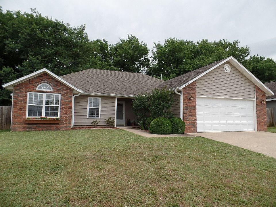 1st image of 1203 Latisha Ln