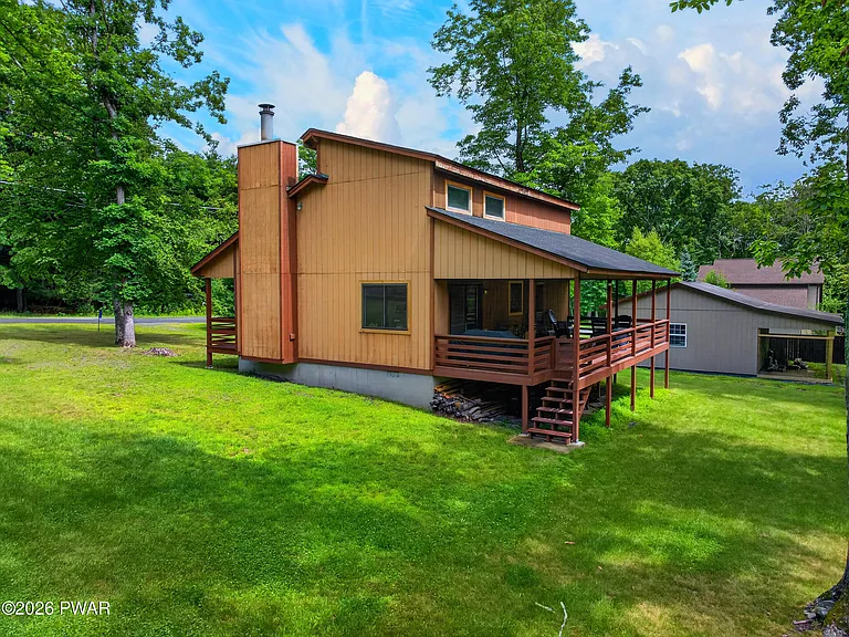 108 Claudine Ln — Photo 3