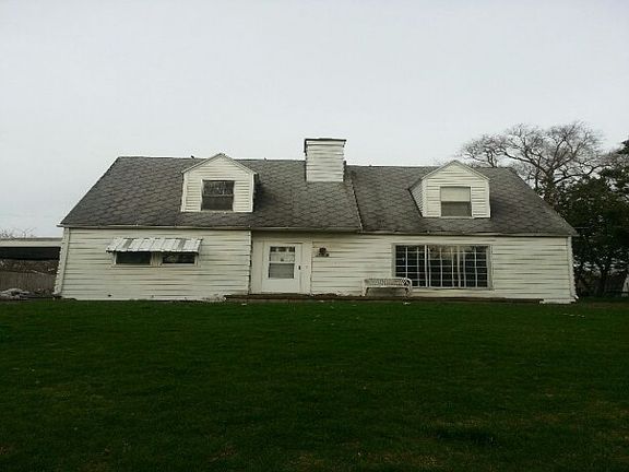 3rd image of 55545 Grandview Ave
