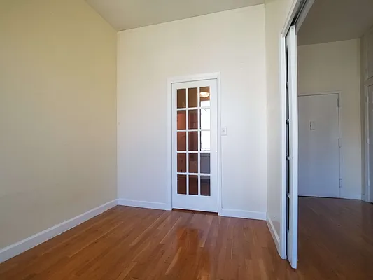 Rented by Compass | media 17