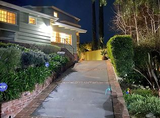 15050 Sutton St, Sherman Oaks, CA 91403