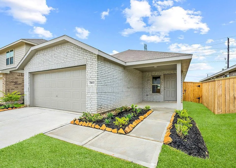 7507 Birch Harvest Dr