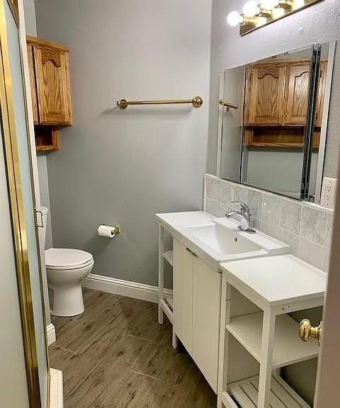 6078 N Hazel Ave — Photo 18