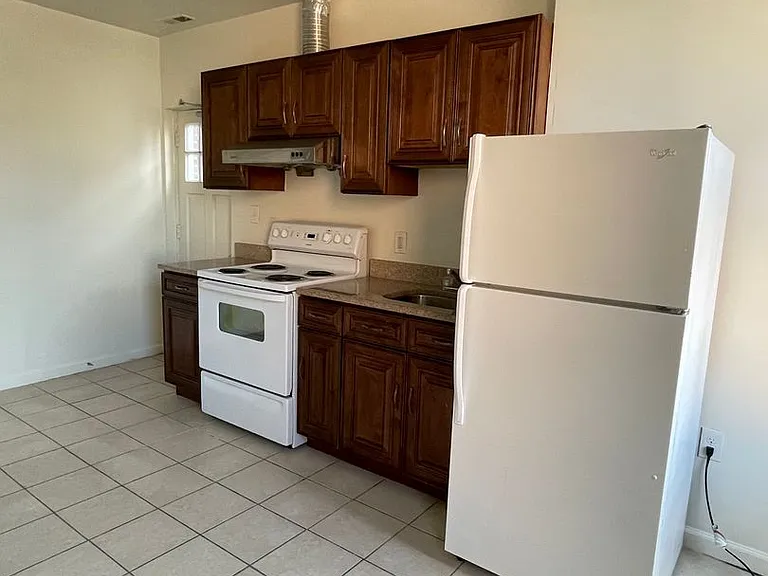 2516 N. Charles St. — Photo 3
