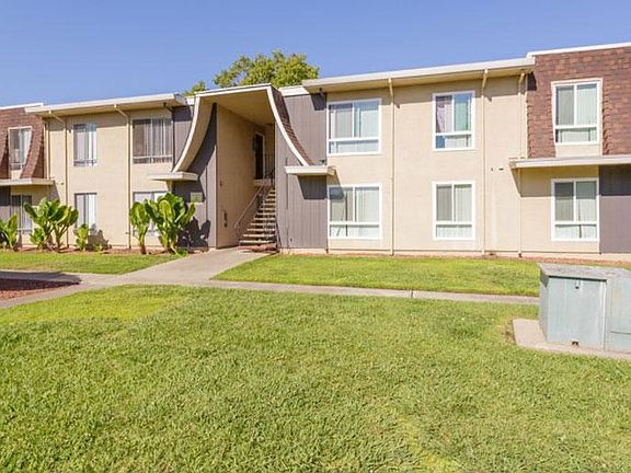 5th image of 10055 Terra Loma Dr #109