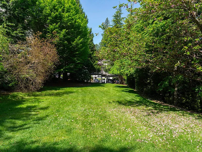 18501 SE Newport Way #J238 — Photo 37