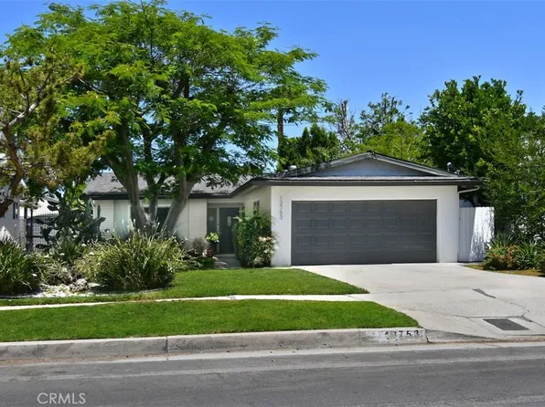 13753 Calvert St, Van Nuys, CA 91401
