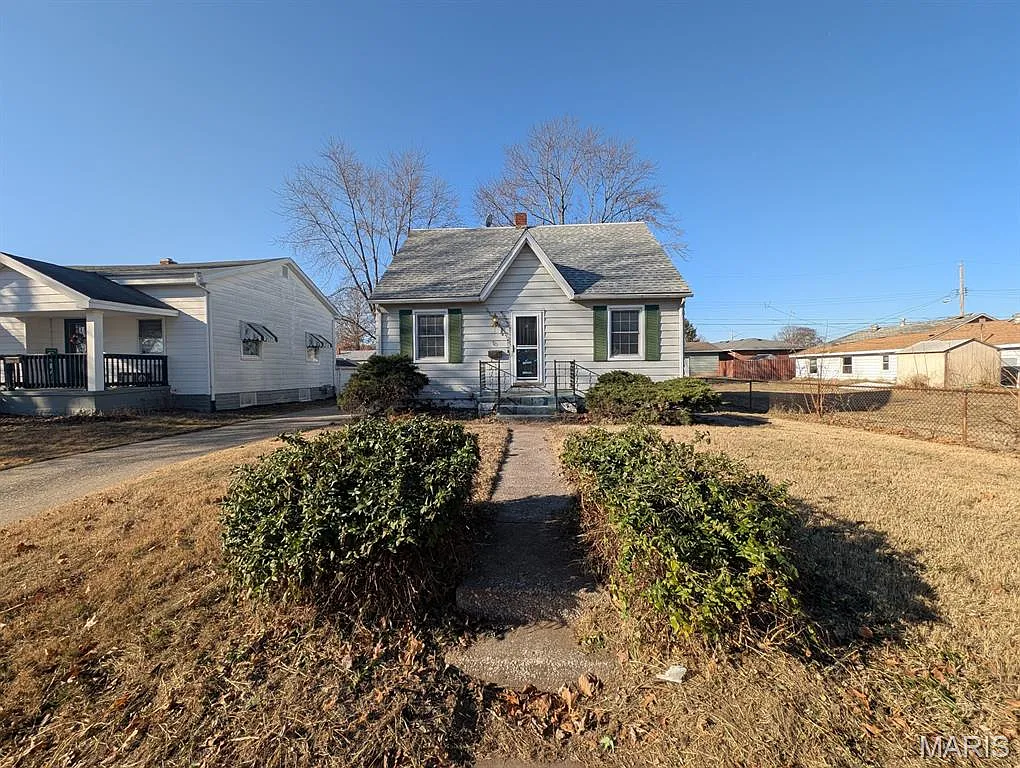 523 Lincoln Ave photo 1