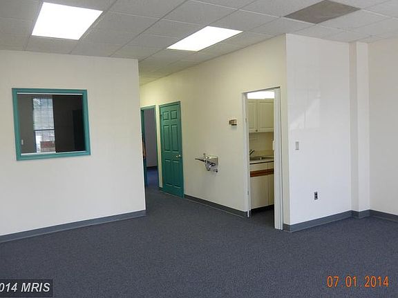 2nd image of 3911 Old Lee Hwy Ste 42D