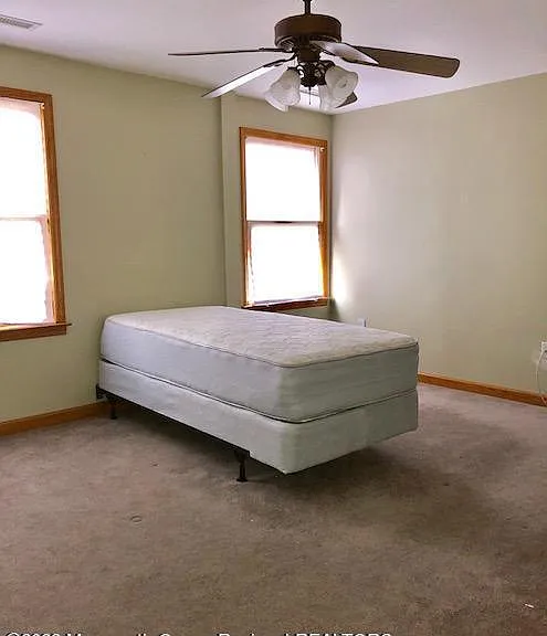 223 Lewis St — Photo 11