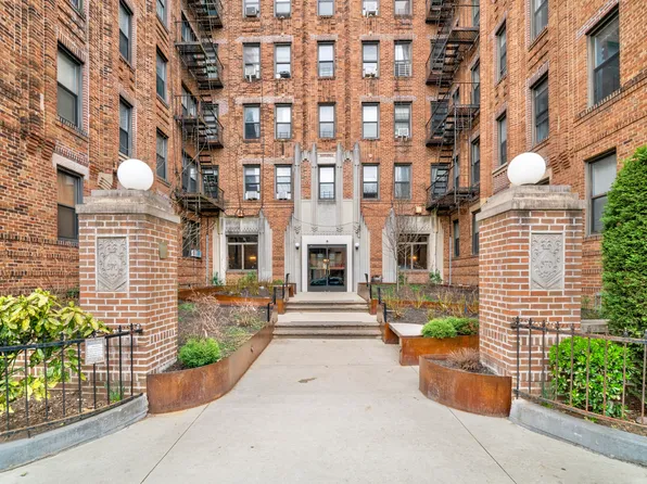 570 Westminster Road image 1 of 18