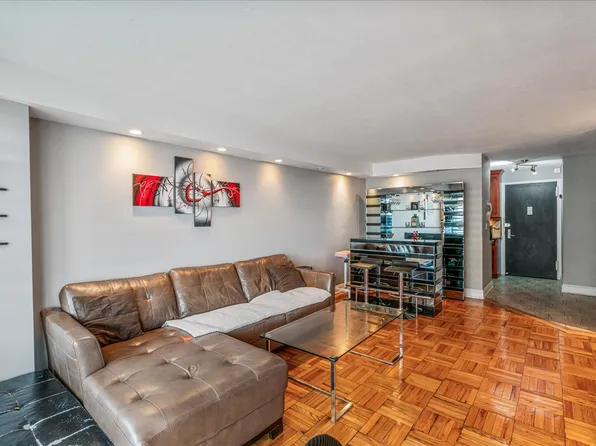 17-85 215th Street image 10 of 36