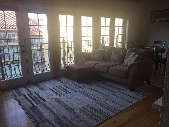 5th image of 1111 W 46th St APT 21