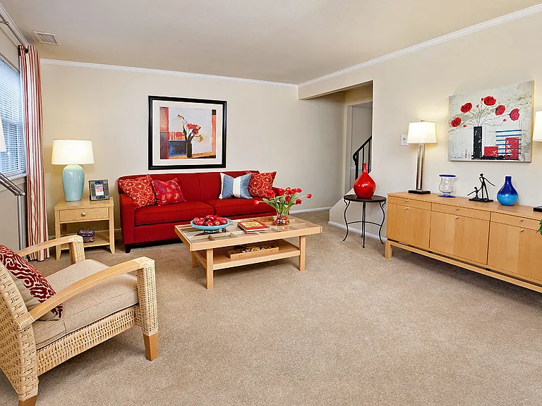 Springfield Apartments — Photo 43