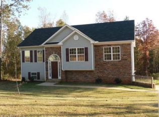 145 Lumby Ln, Covington, GA