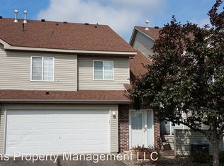 2465 Oakridge Cir, Hudson, WI 54016