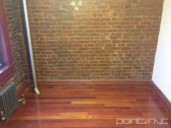 3rd image of 235 W 15th St APT 4A