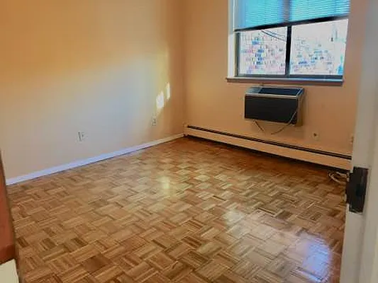 Rented by Papp Realty | media 14