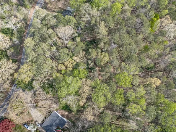 647 S McCollum Dr, Canton, GA 30114
