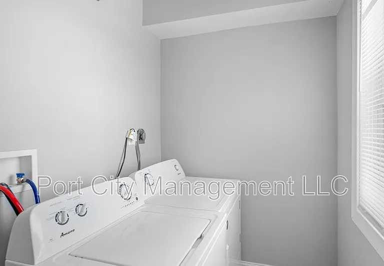 1416 N Milton Ave — Photo 20