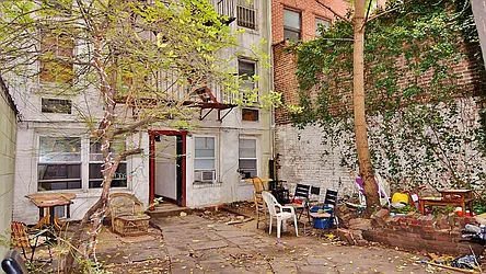 Rented by Park Property Advisors