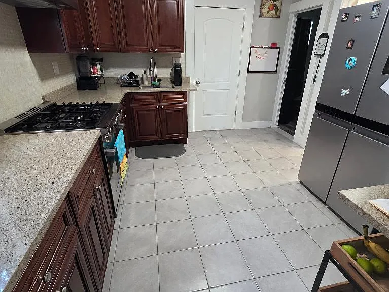 2nd view of kitchen