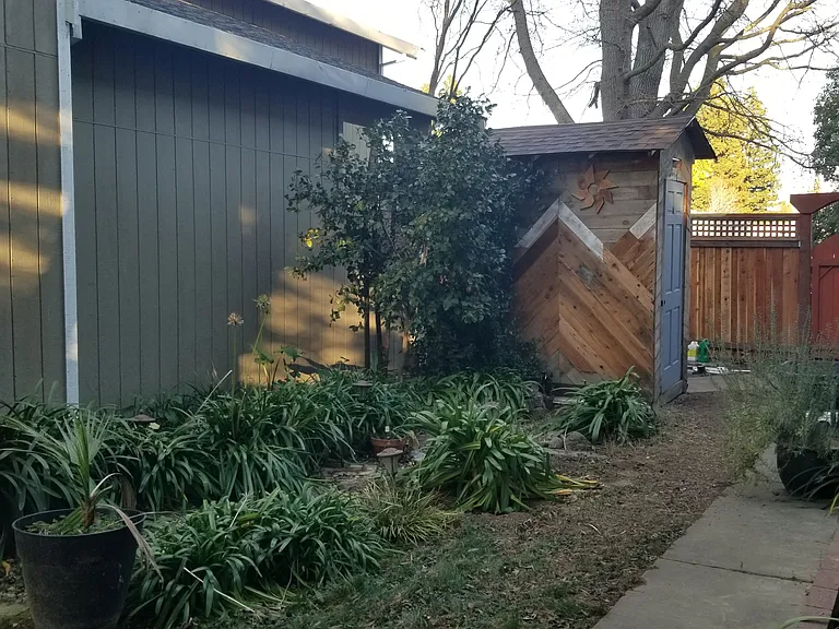 7584 Deltawind Dr — Photo 18