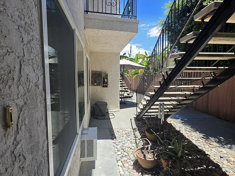4160 Illinois St. — Photo 14