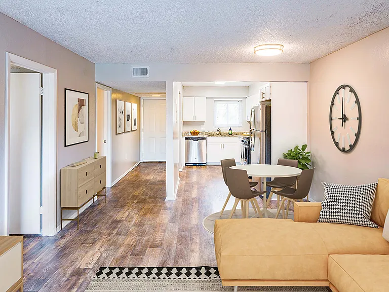 Westwood Suites — Photo 20