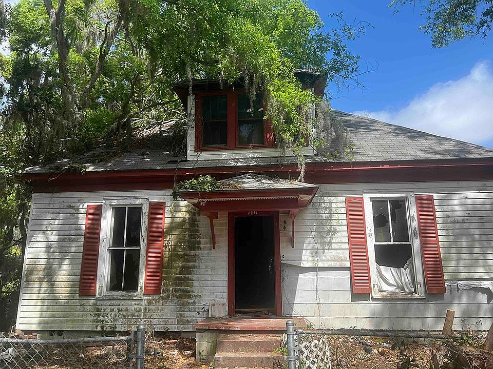 1st image of 1811 F St