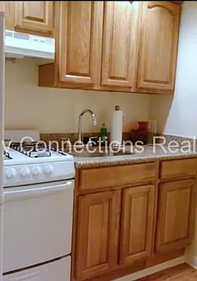 Rented by City Connections Realty | media 15