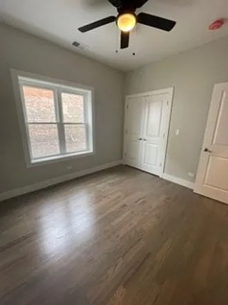 1347 W 47th St #2E — Photo 8