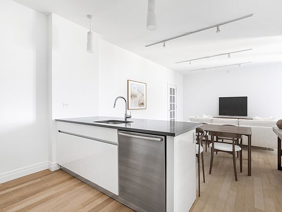 4th image of 554 54th St #26I