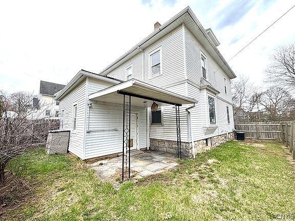 3rd image of 174 E Genesee St