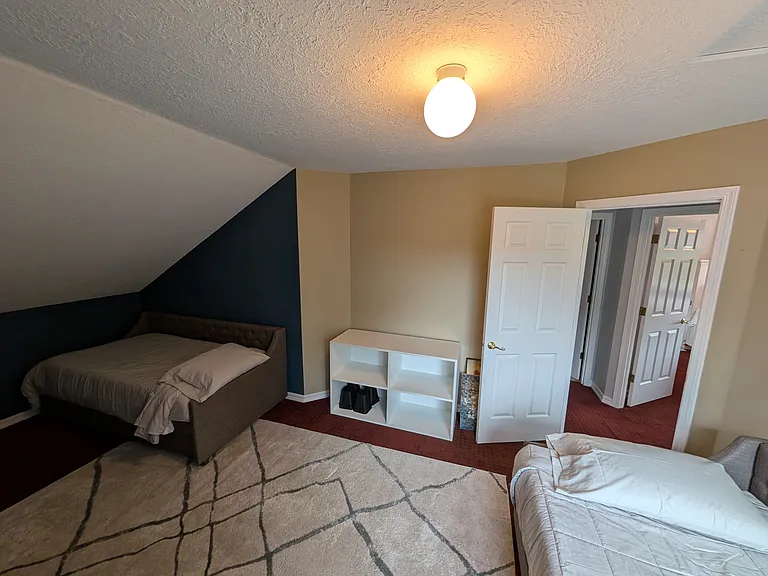 NW Baker Crest Ct — Photo 21