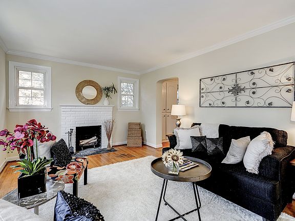 4th image of 1005 N Larrimore St