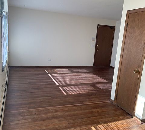 4th image of 1038 Troost Ave #1