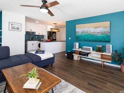 2415 Ala Wai Blvd APT 808, Honolulu, HI, 96815