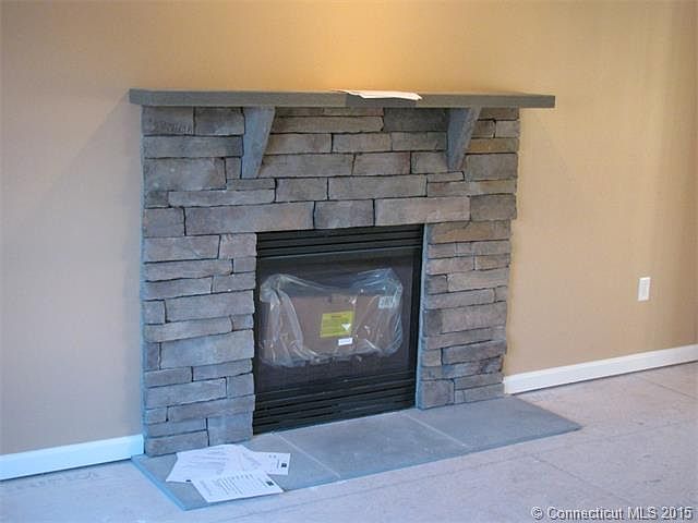 2nd image of 29 Wolf Hill Rd