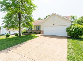 1404 N Woods Dr, Festus, MO