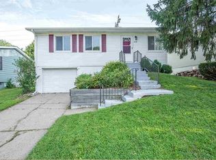 2410 W 59th St, Davenport, IA 52806