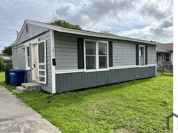 1614 Sherman St, Corpus Christi, TX 78416