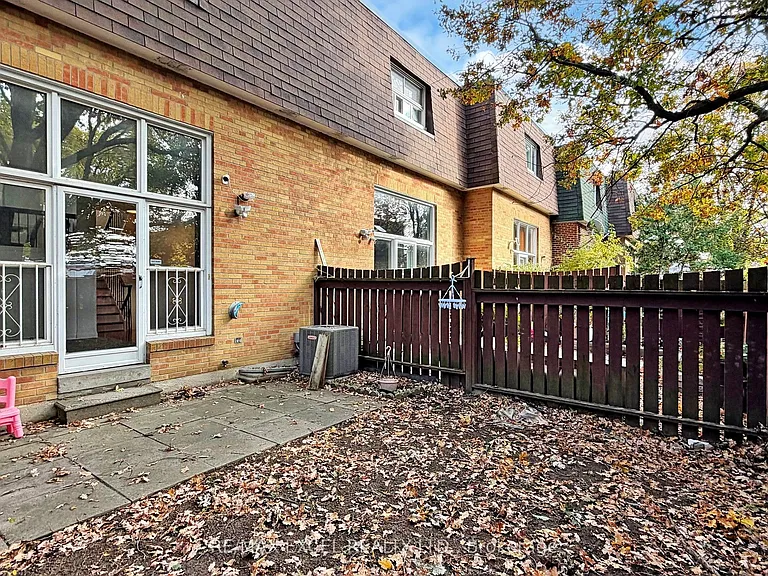 10 Crockamhill Dr — Photo 39