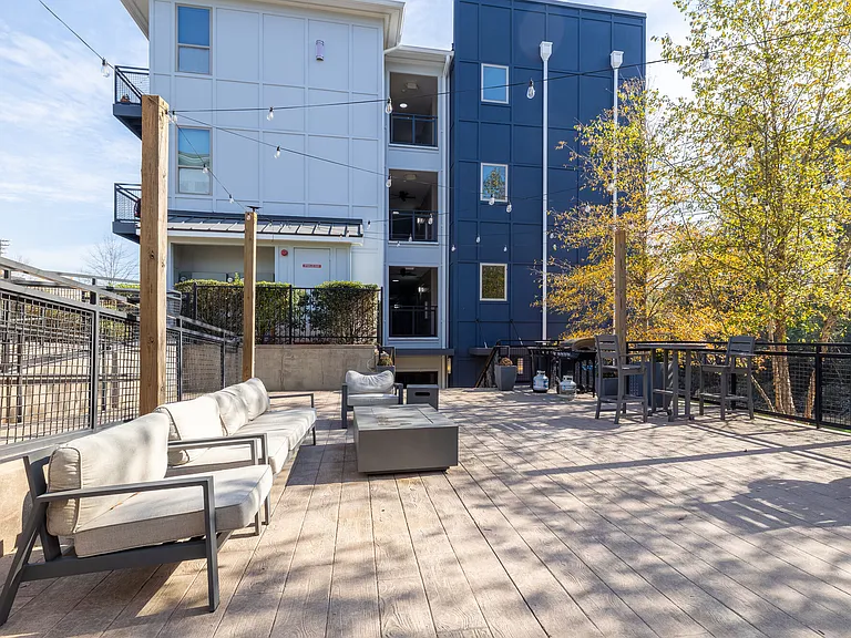 South Ridge — Photo 17
