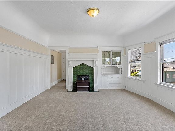 4th image of 2300-2302 San Jose Ave #A