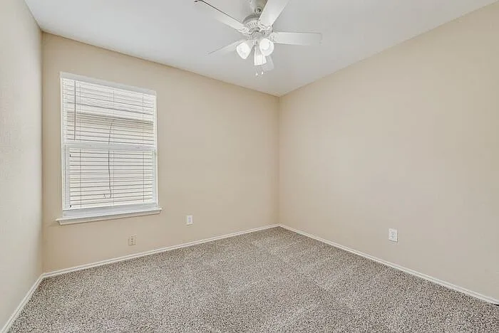 6233 Balcony Ln — Photo 22